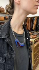 Brand New Women’s Blue High Heel Pendant Necklace Chunky Silver Chain Party Jewelry - WN25
