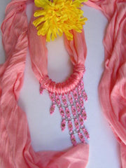 WOMEN L. PINK SOFT SCARF LONG NECKLACE TRIANGLE BIG RHINESTONES PENDANT
