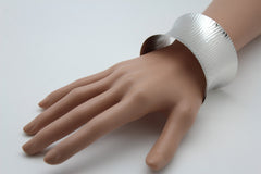 Gold / Silver Metal Wide Bracelet Light Trendy Shiny Style New Women Fashion Jewelry Accessories - alwaystyle4you - 1