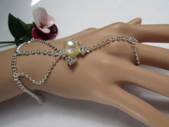 Silver Metal Hand Chain Bracelet Imitation Pearl Cream Beads