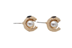 Gold Metal Cobra Mouth Bite Snake Pearl Beads Earrings