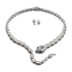 Women Silver Metal Wrap Around Cobra Snake Short Necklace