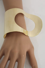 Retro Wave Hole Shapes Fashion Jewelry Women Gold Metal Hand Cuff Bracelet - alwaystyle4you - 1