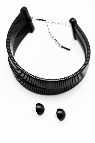 Brand New Women Black Metal Cuff Bracelet Fashion Peacock Feather Bold Statement