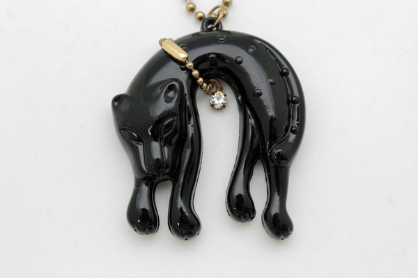 Gold Long Metal Chain White Black Cat Pendant Animal Necklace Women Fashion Jewelry Accessories