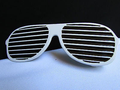 New Men / Women Fashion White And Black Trendy Long Sunglass Big Metal Belt Buckle - alwaystyle4you - 1