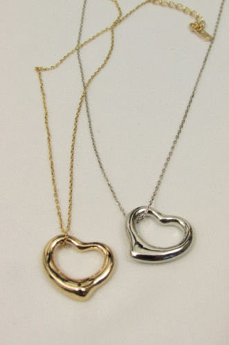Women Mini Metal Heart Pendant Chain Fashion Necklace Gold / Silver Love - alwaystyle4you - 1