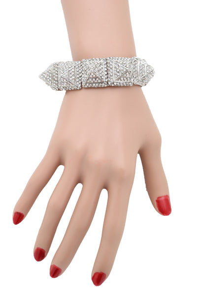 Brand New Women Elegant Fashion Jewelry Silver Metal Bracelet Shiny Bling Pyramid Spikes One Size Fits All