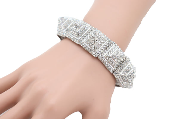 Brand New Women Elegant Fashion Jewelry Silver Metal Bracelet Shiny Bling Pyramid Spikes One Size Fits All