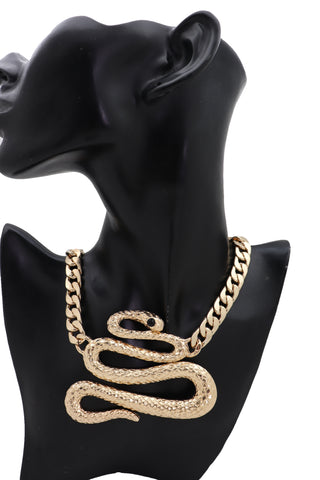 Brand New Women Fashion Gold Metal Chain Fashion Bling Necklace Snake Pendant Cobra Charm