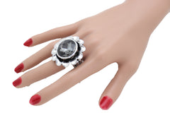 Women Silver Metal Flower Fashion Ring Jewelry Filigree Charm Elastic Band One Size Fits All
