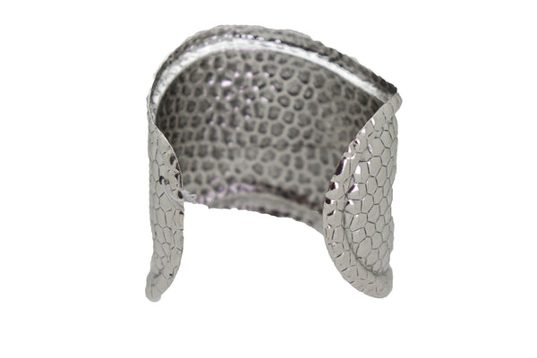 Silver Metal Lion Head Safari Cuff Bracelet