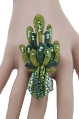 Green Color Peacock Fashion Ring Silver Metal Elastic Band Feathers Animal One Size Fits All